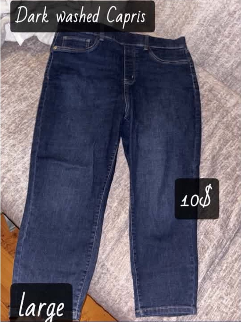 Dark Wash Women’s Capris Jeans - Large